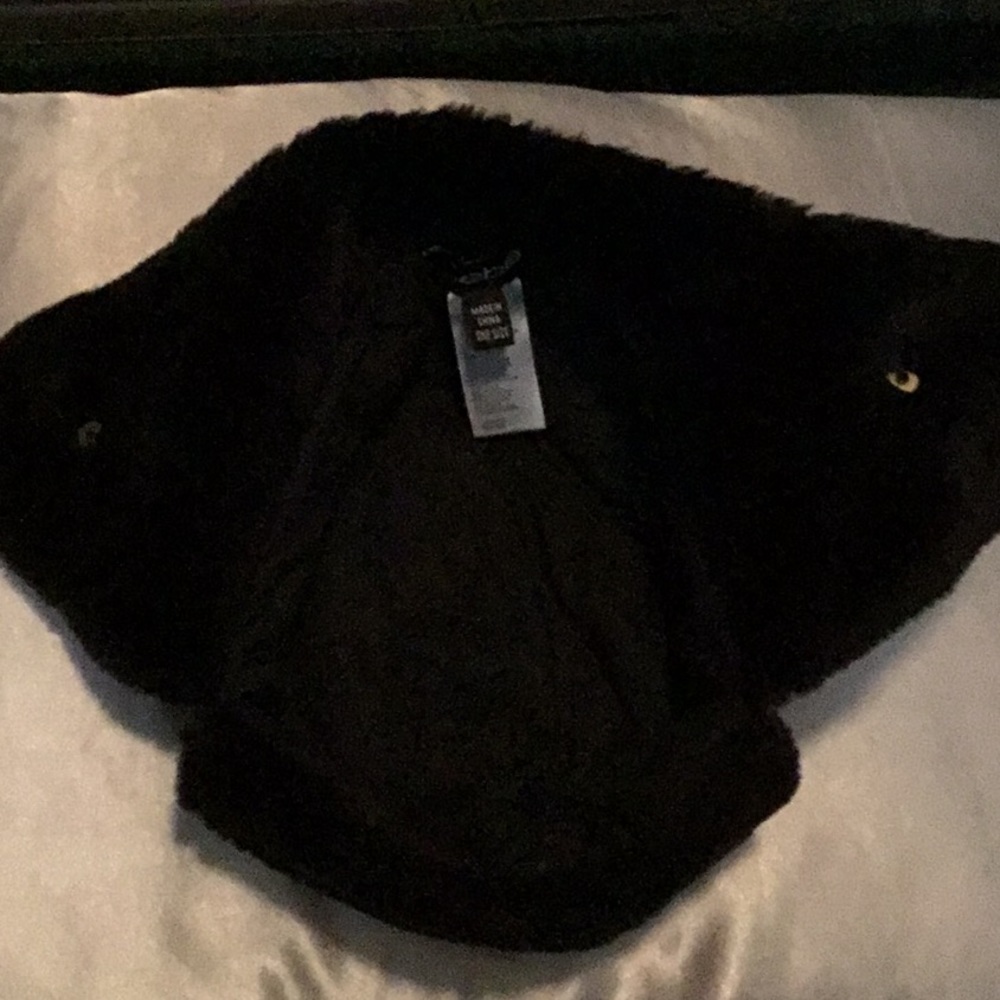 Bebe Trapper Hat - image 4